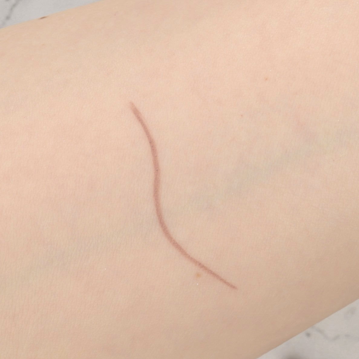 Canmake Airy Extension Liner