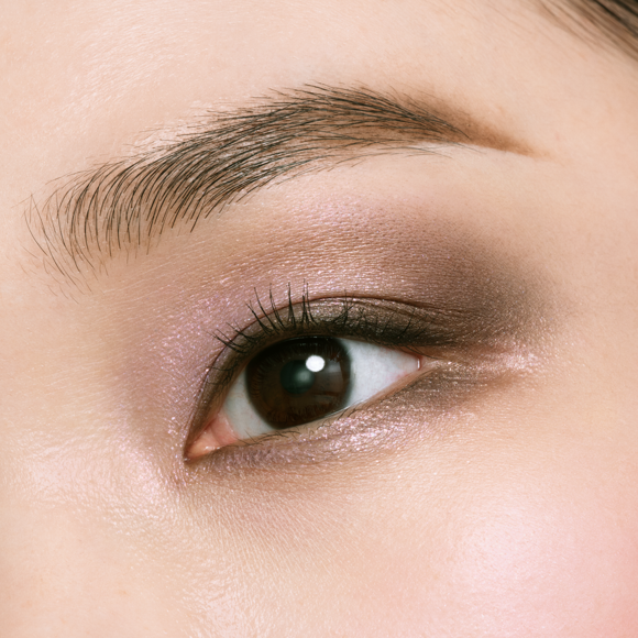 Cle de Peau Beaute Ombre Couture Quadri 504 2025 Holiday – Ichiban