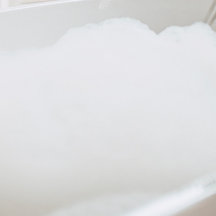 Pola Aroma Essence Ritual Body Wash &amp; Bath Gel