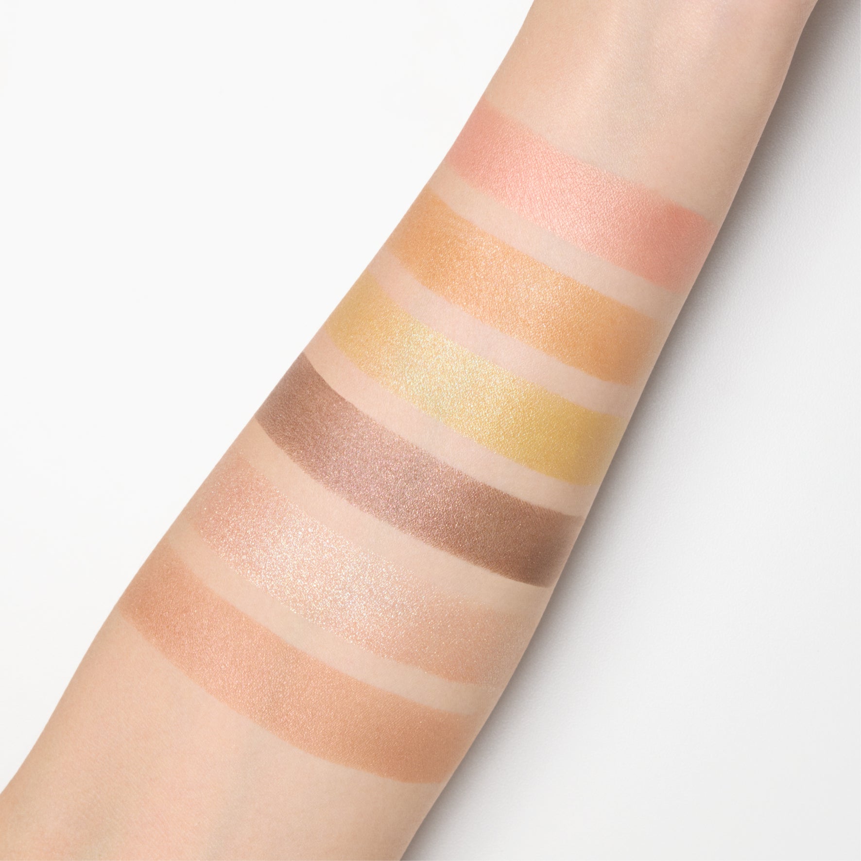 RMK Breeze Bliss Escape Eyes &amp; Blush Palette