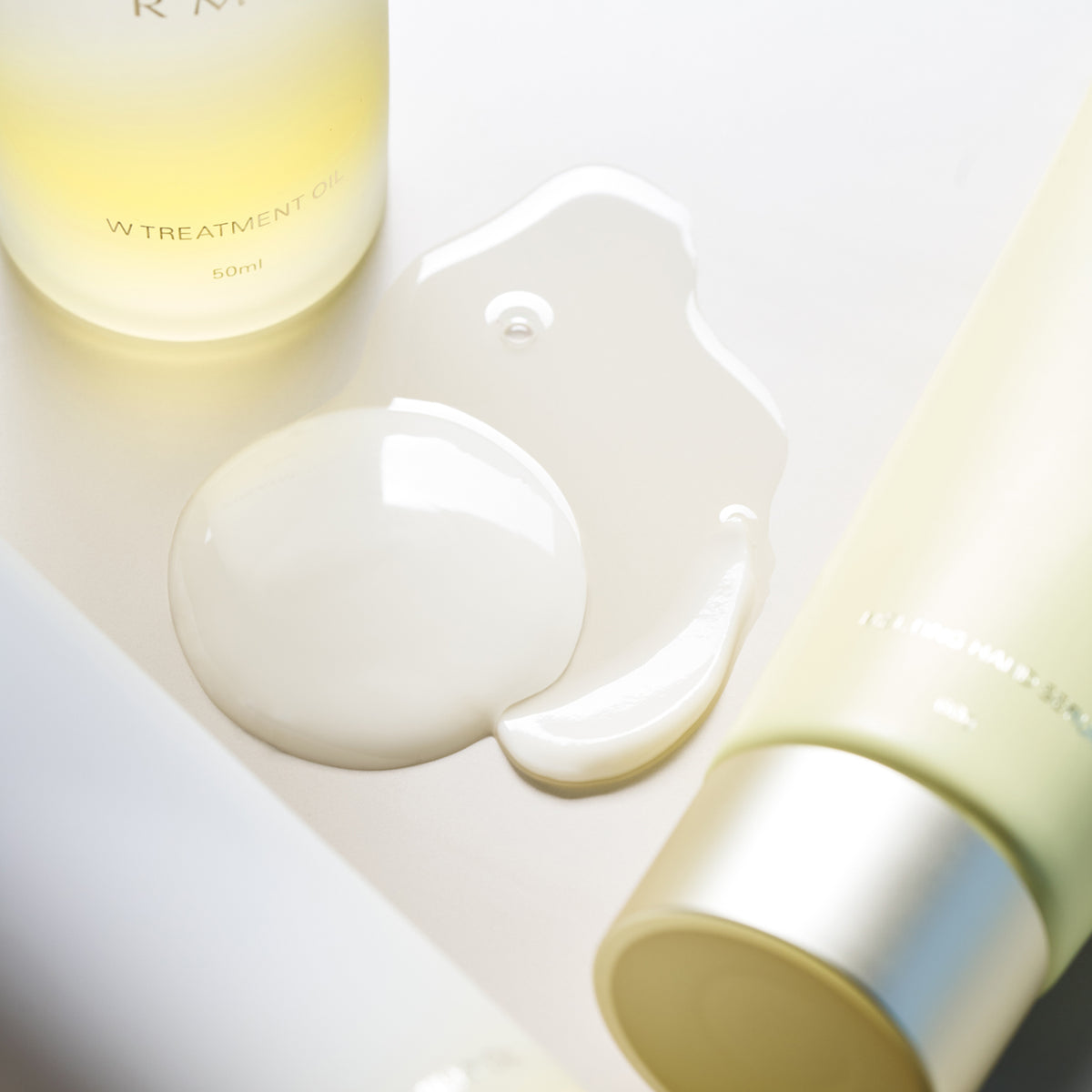 RMK Melting Hand Serum