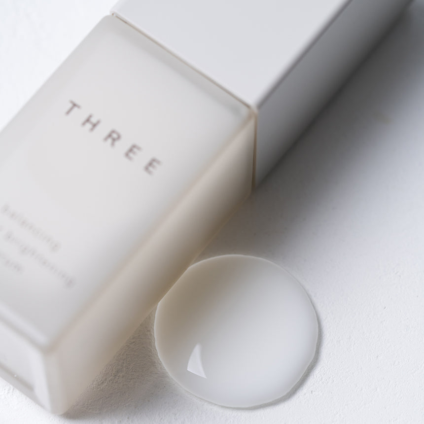 THREE Balancing Barrier Brightening Serum