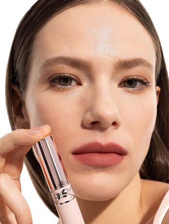 Yves Saint Laurent Love Nude Lipstick